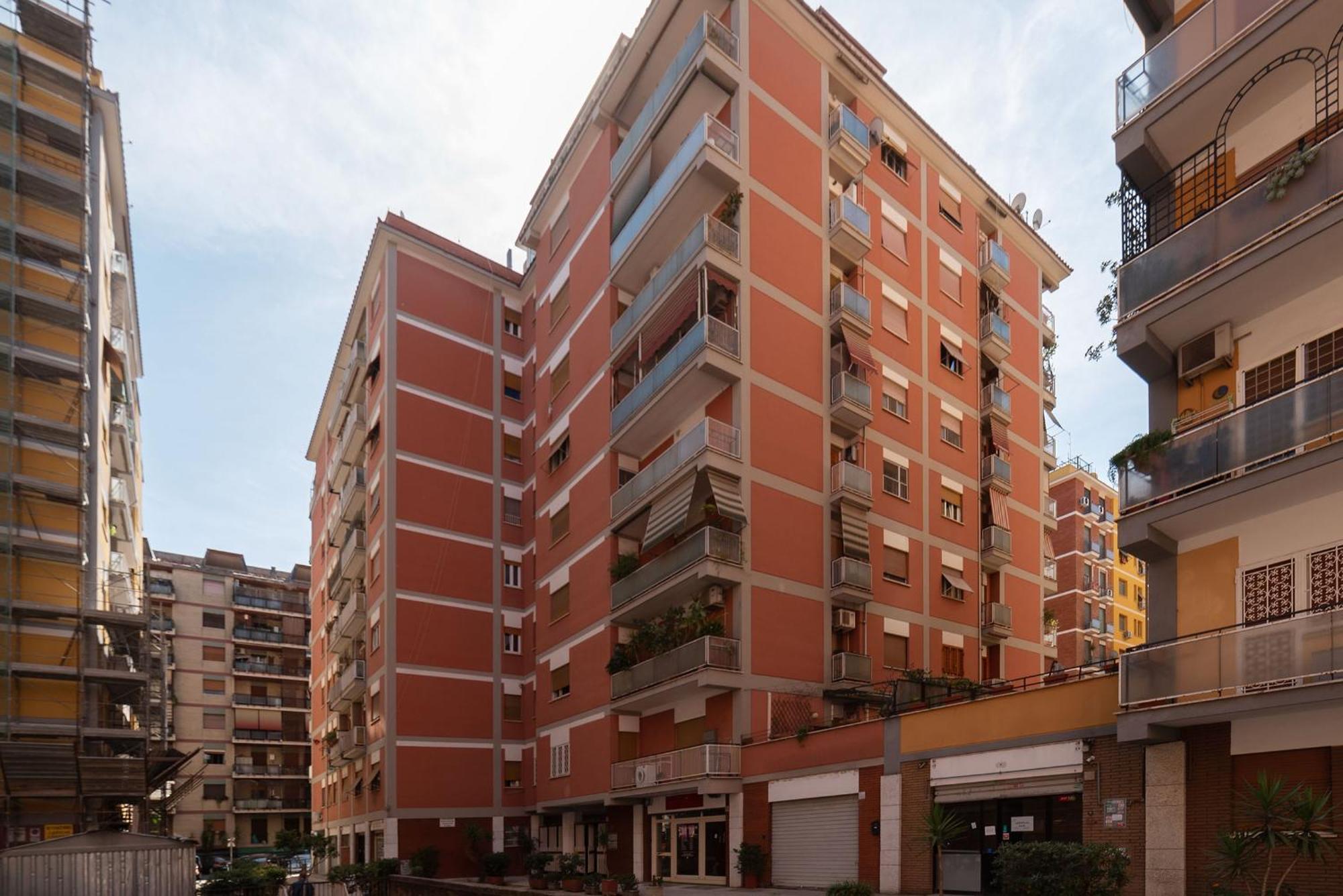 Joivy Delightful 3-Bed Flat With Balcony Apartment Roma Exterior foto
